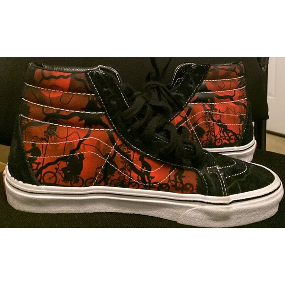 Mens 9.5 / 11 Womens Vans Shoes Stranger Things Limited Edition Hi-Top Collab main image 7